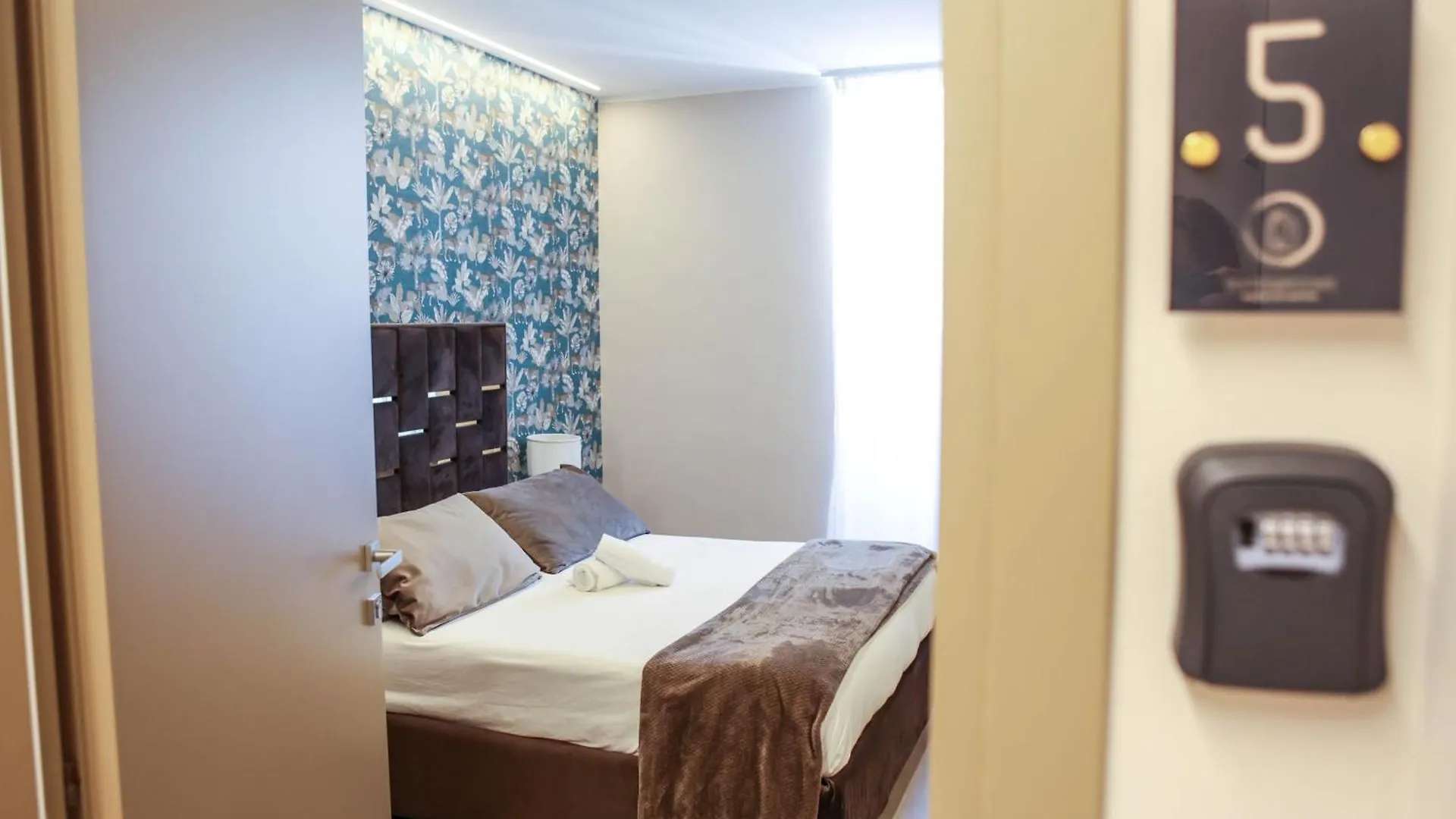Bed & Breakfast B&B Suites&Rooms Piazza Dei Martiri Catania
