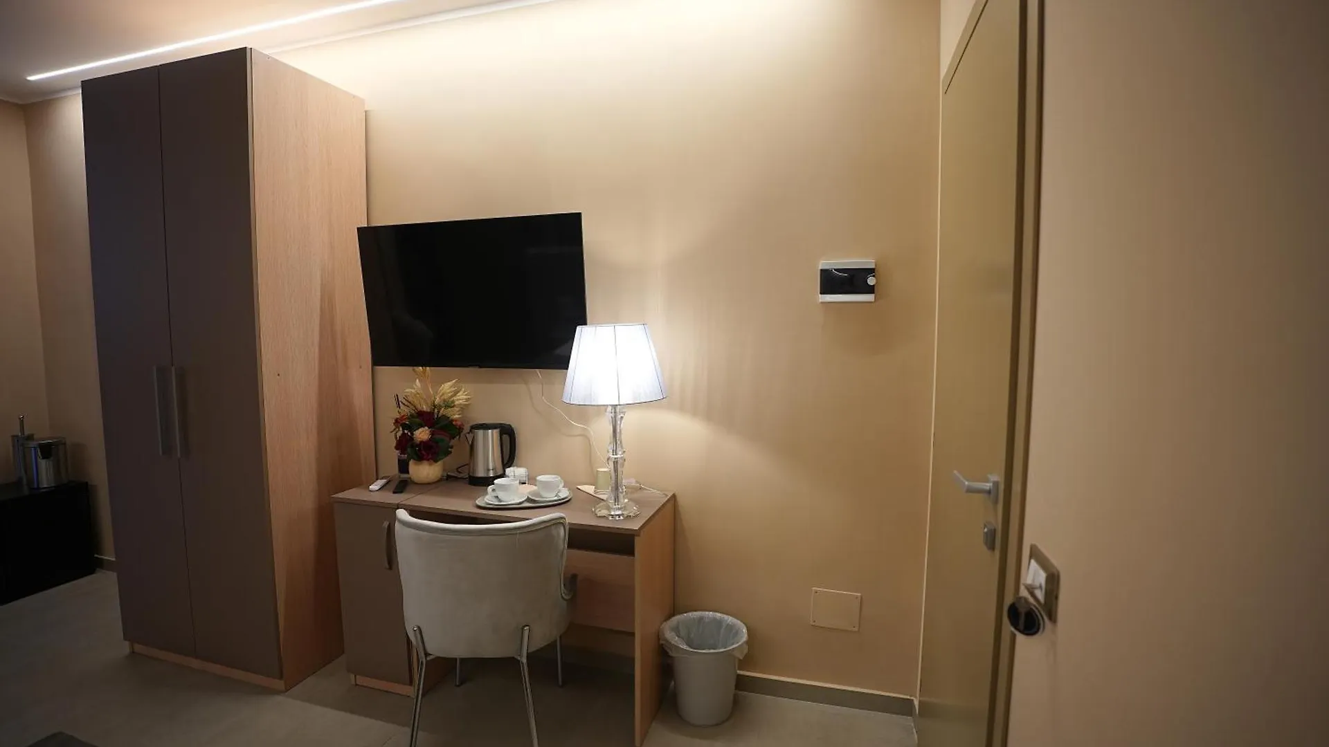 B&B Suites&Rooms Piazza Dei Martiri Catania Italy