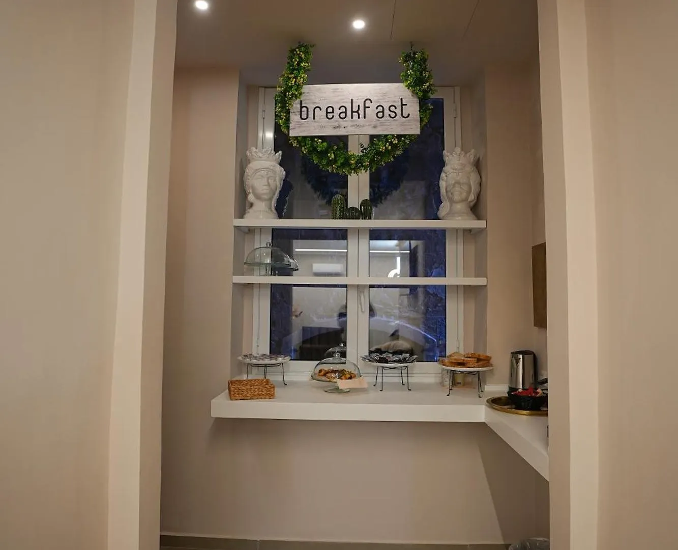 Bed & Breakfast B&B Suites&Rooms Piazza Dei Martiri Catania Italy