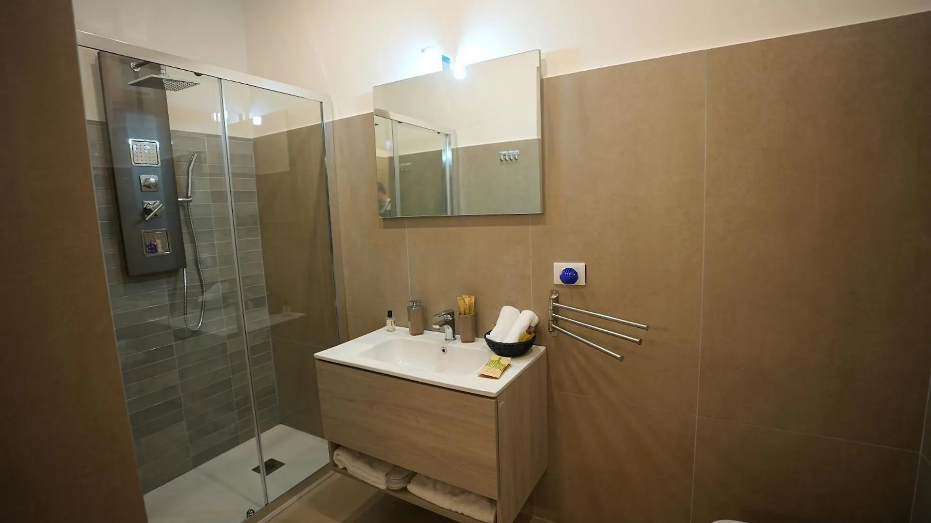 B&B Suites&Rooms Piazza Dei Martiri Catania Bed & Breakfast