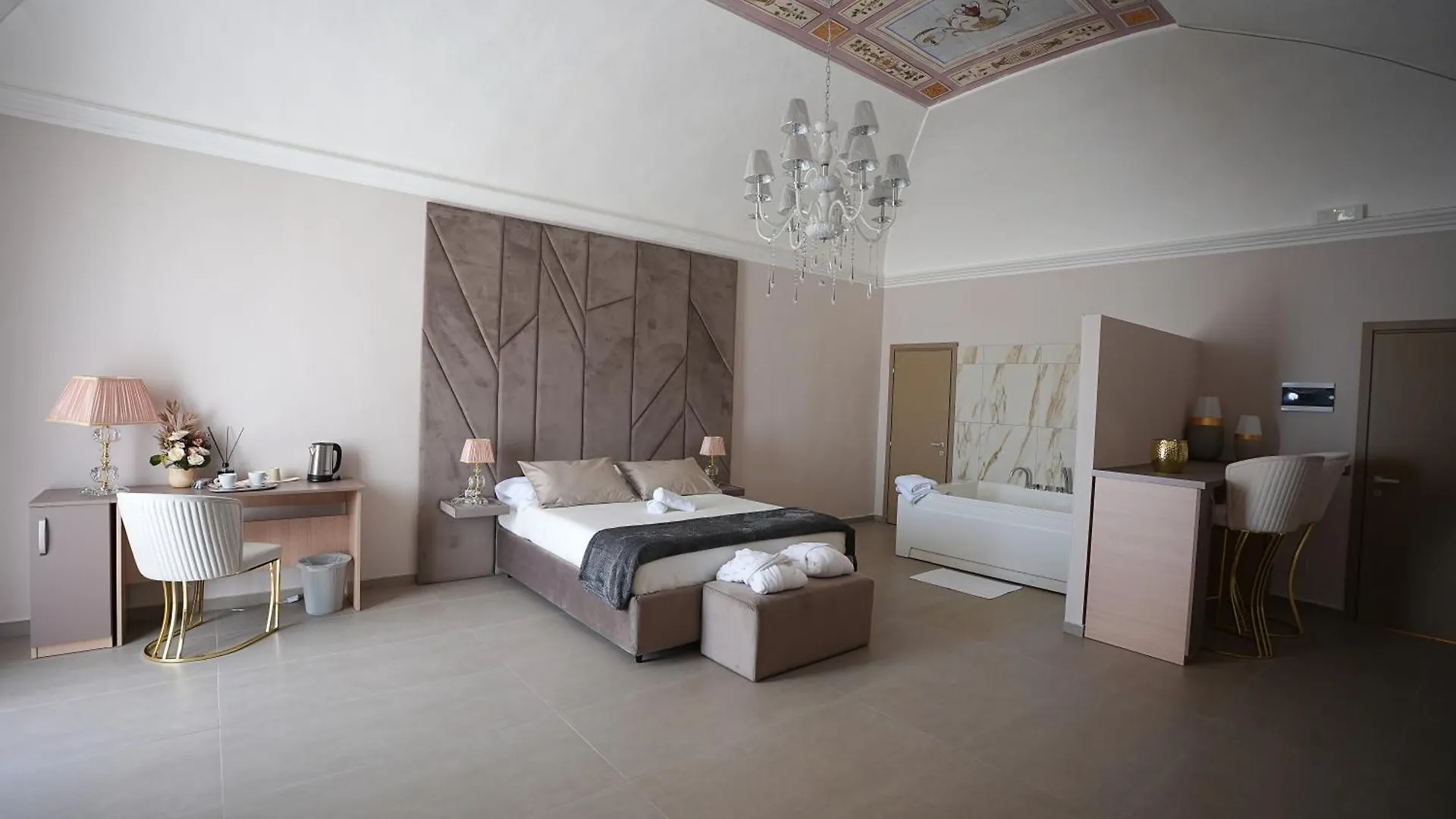 B&B Suites&Rooms Piazza Dei Martiri Catania 0*,