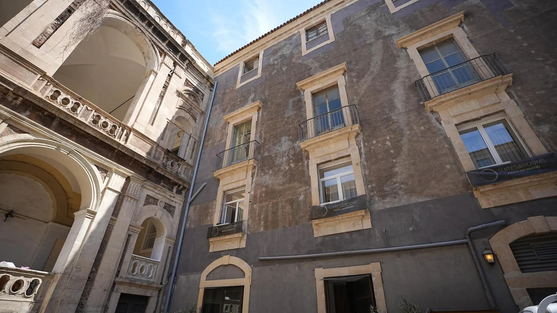 Bed & Breakfast B&B Suites&Rooms Piazza Dei Martiri Catania Italia